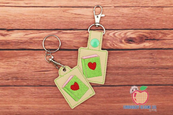 I Love Books ITH Key Fob: Seasonal Design Review